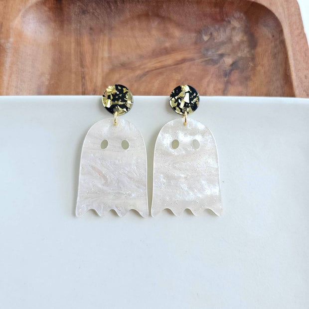 Ghost dangles