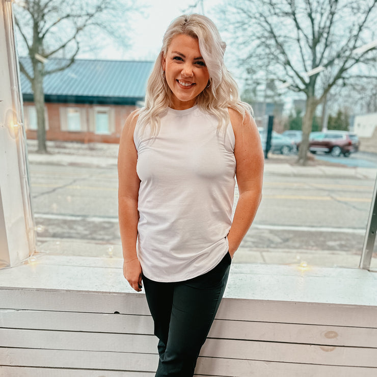 Sleeveless Flowy Tank Top- grey